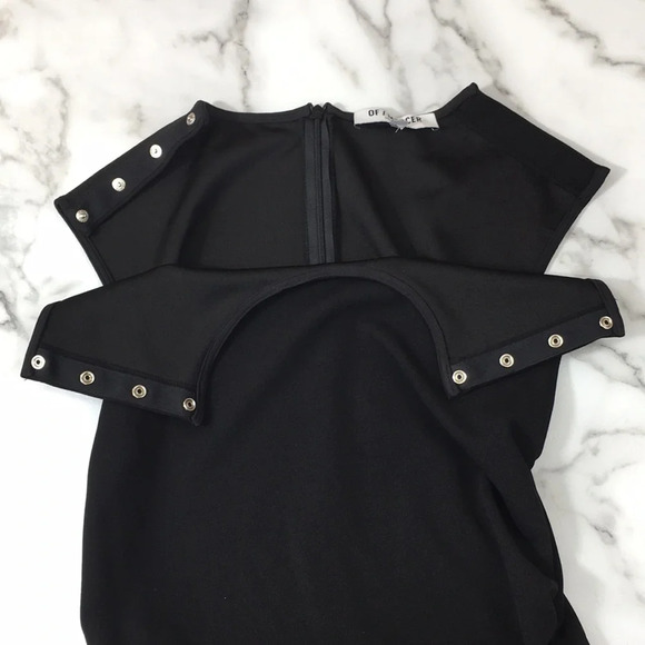 Of Mercer Black Bodycon Midi Dress Womens 2 Sleeveless Snap Shoulder Shirred - Picture 9 of 11